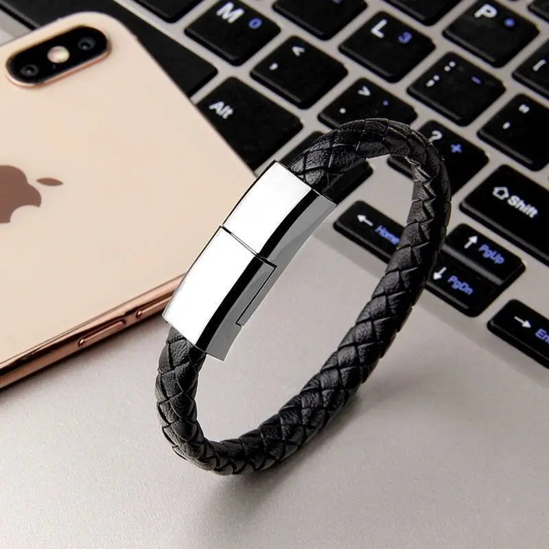 Cabo de Carregamento Rápido Portátil em Formato de Pulseira – Compatível com iPhone 11, 12, 13, 14 Pro Max, Samsung, Huawei, Xiaomi (USB, Micro-USB e Tipo-C)